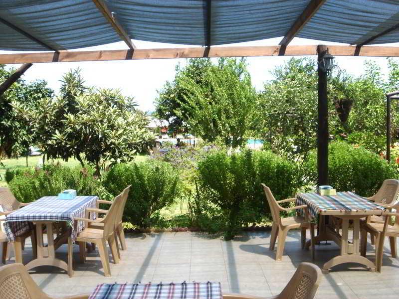 Lapida Garden Hotel Lapta Dış mekan fotoğraf